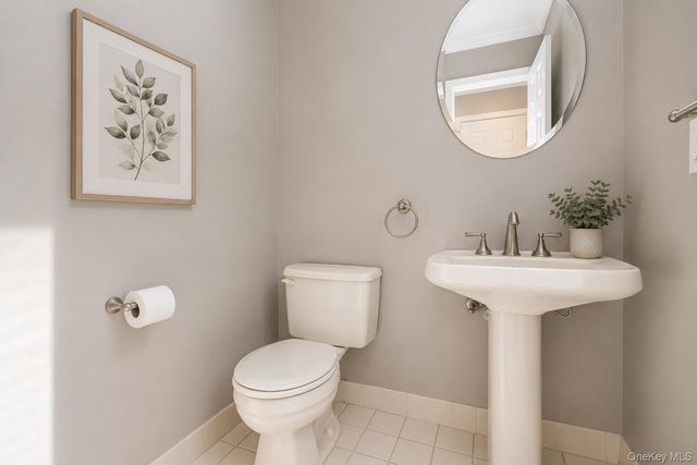 1 Pia Court, Hauppauge, NY 11788