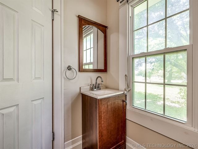 15115 E 136th Street, Collinsville, OK 74021