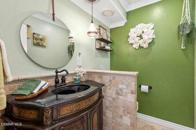 885 Congressional Road, Simi Valley, CA 93065