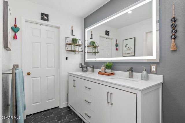 885 Congressional Road, Simi Valley, CA 93065