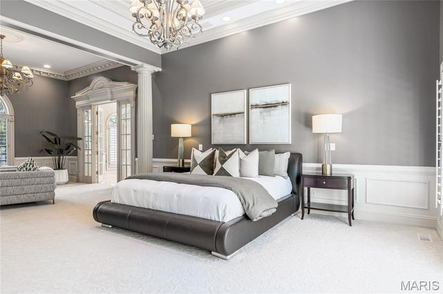 1103 Highland Pointe Drive, Town And Country, MO 63131