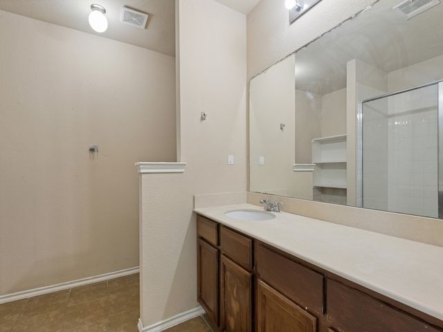 2005 Brackettville, Forney, TX 75126