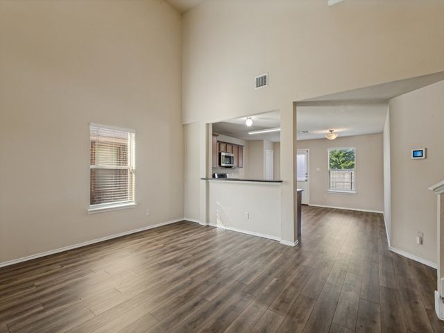 2005 Brackettville, Forney, TX 75126