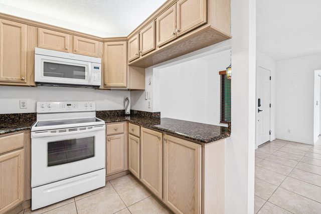 535 Shady Pine Way C1, Greenacres, FL 33415