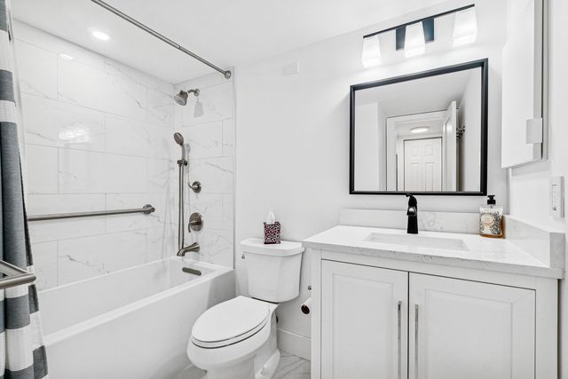 535 Shady Pine Way C1, Greenacres, FL 33415