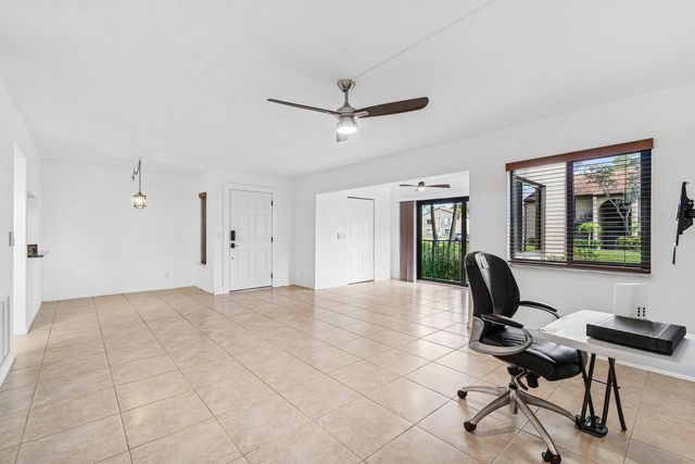 535 Shady Pine Way C1, Greenacres, FL 33415