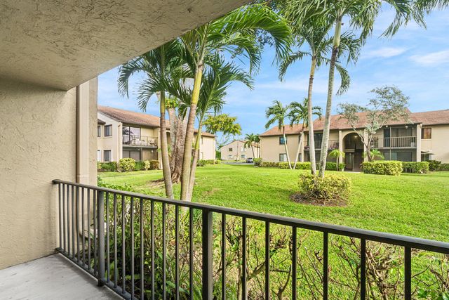 535 Shady Pine Way C1, Greenacres, FL 33415