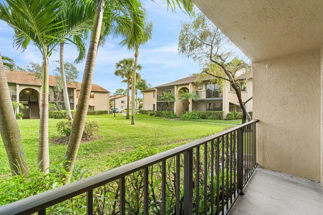 535 Shady Pine Way C1, Greenacres, FL 33415