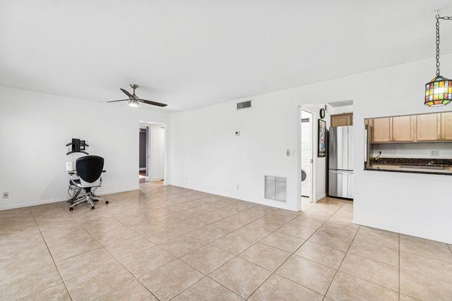 535 Shady Pine Way C1, Greenacres, FL 33415