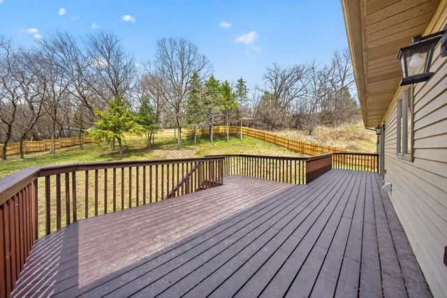 530 Cedar Court NE, Pine Island, MN 55963