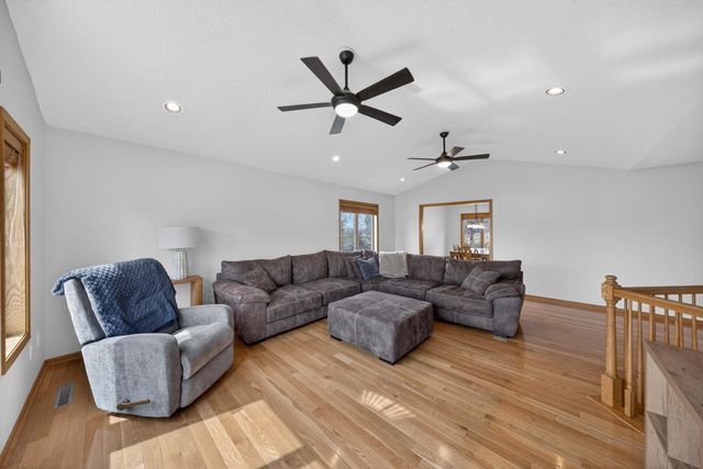 530 Cedar Court NE, Pine Island, MN 55963