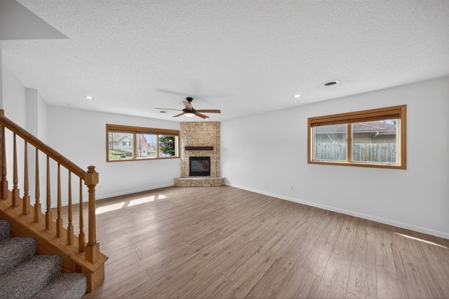 530 Cedar Court NE, Pine Island, MN 55963