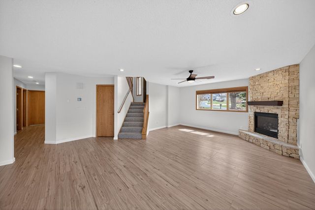 530 Cedar Court NE, Pine Island, MN 55963