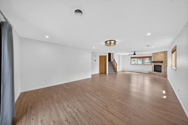 530 Cedar Court NE, Pine Island, MN 55963