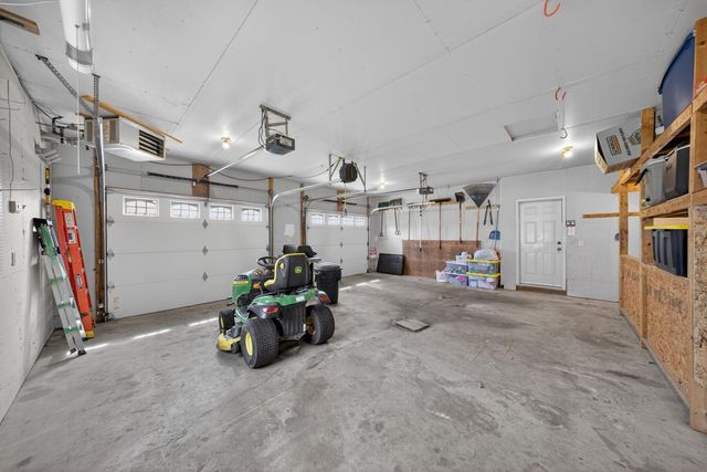 530 Cedar Court NE, Pine Island, MN 55963