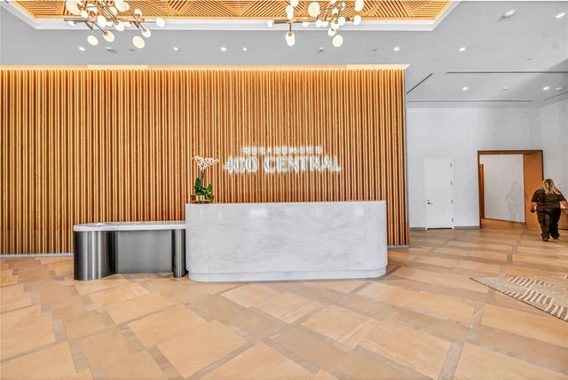 400 CENTRAL AVENUE 1702, St Petersburg, FL 33701