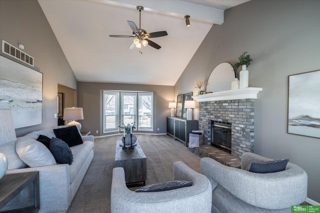 11814 N 157th Avenue, Bennington, NE 68007