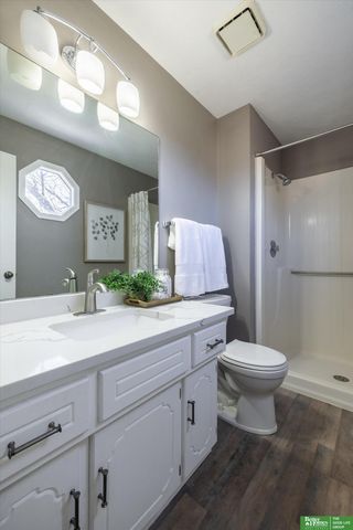 11814 N 157th Avenue, Bennington, NE 68007