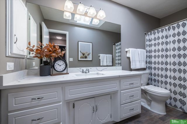 11814 N 157th Avenue, Bennington, NE 68007