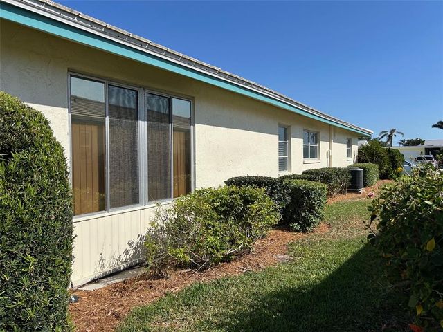 6912 10TH AVENUE W, Bradenton, FL 34209