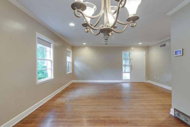 1134 DEARING RD, Memphis, TN 38117