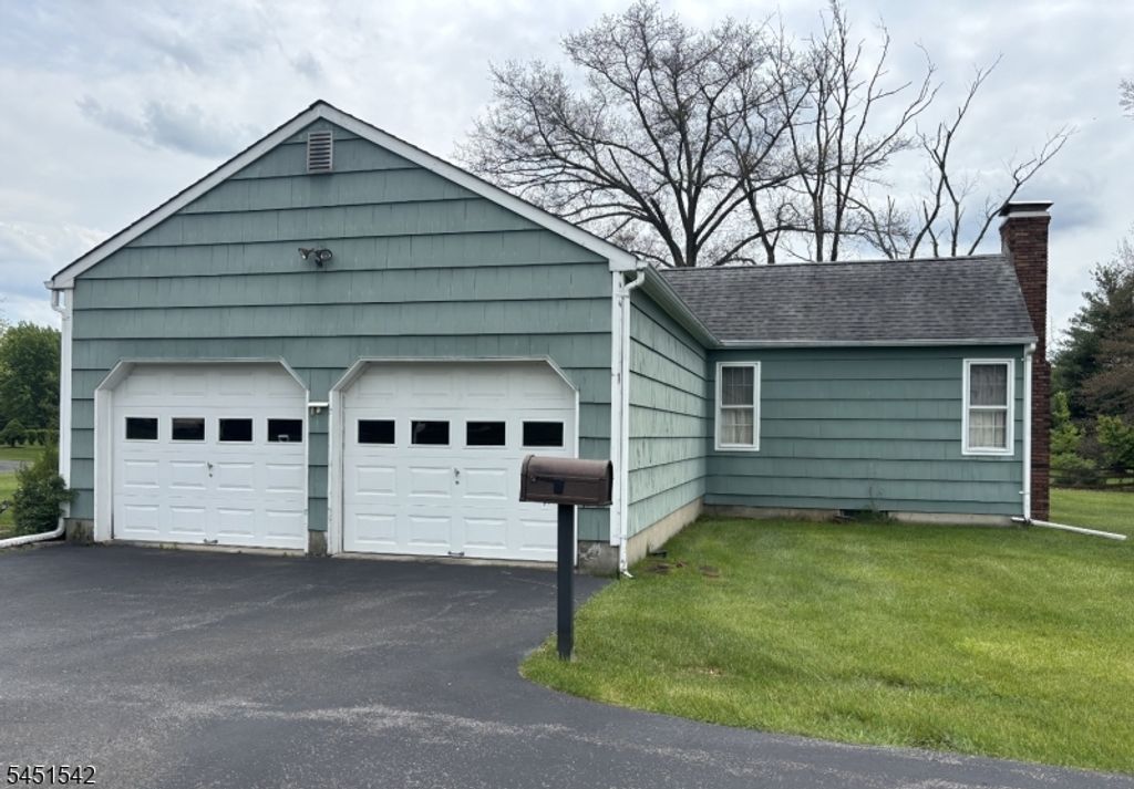 5 Wales Ct, Clinton Twp., NJ 08801 — photo 4