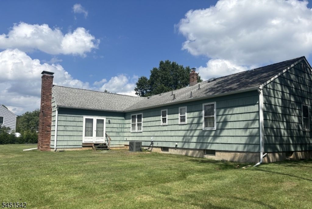 5 Wales Ct, Clinton Twp., NJ 08801 — photo 5