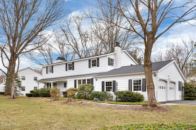 2 Madrid Court, Clifton Park, NY 12065