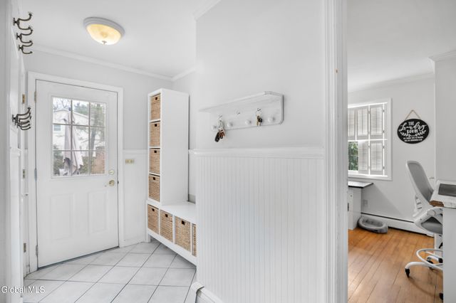 2 Madrid Court, Clifton Park, NY 12065