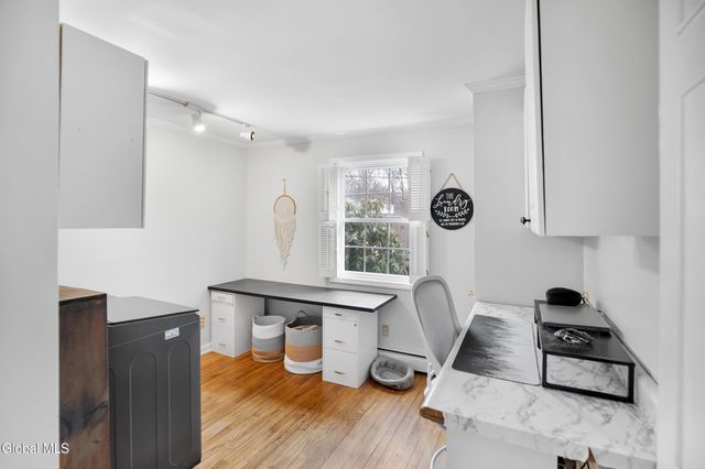 2 Madrid Court, Clifton Park, NY 12065