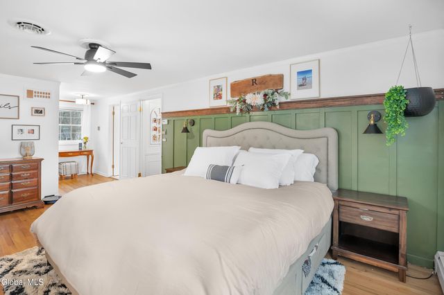 2 Madrid Court, Clifton Park, NY 12065