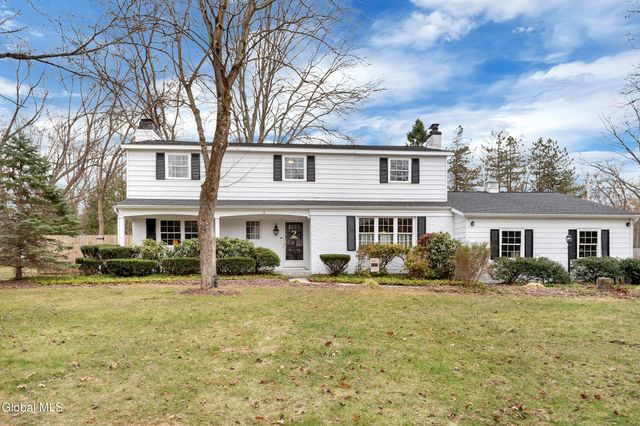 2 Madrid Court, Clifton Park, NY 12065