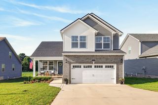 210 Ardell Dr, Clarksville, TN 37040