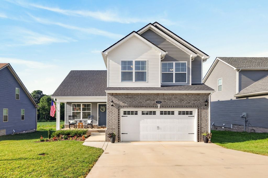 210 Ardell Dr, Clarksville, TN 37040