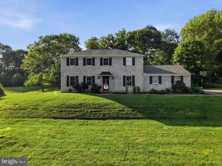 609 E PLEASANT GROVE RD, West Chester, PA 19382