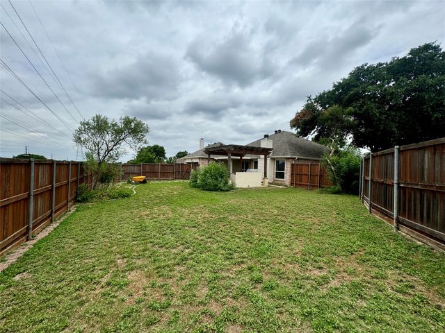 2616 Leicester Drive, Carrollton, TX 75006