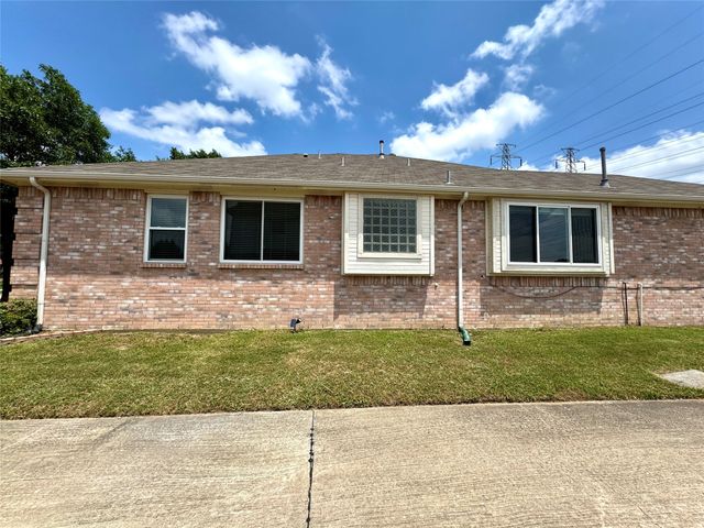 2616 Leicester Drive, Carrollton, TX 75006