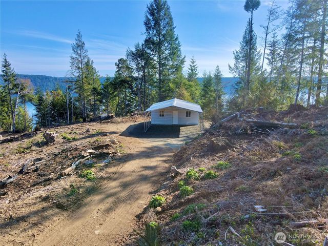 67 Devereaux Drive, Lilliwaup, WA 98555