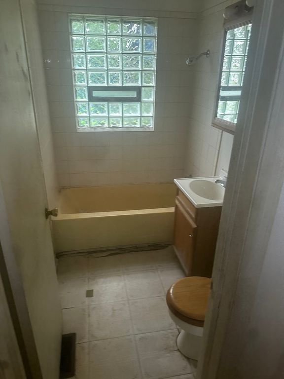 13924 S Michigan Avenue, Riverdale, IL 60827 — photo 4