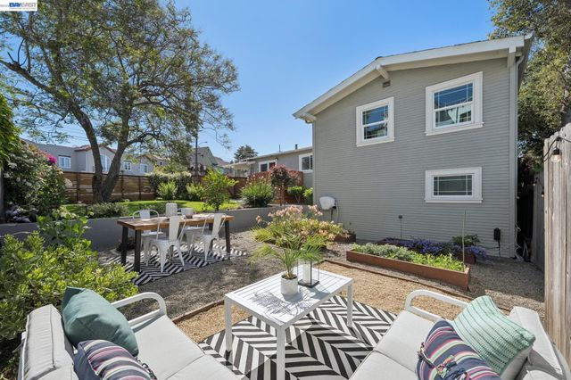 5161 TRASK STREET, Oakland, CA 94601
