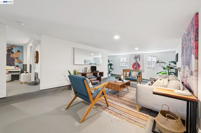 5161 TRASK STREET, Oakland, CA 94601