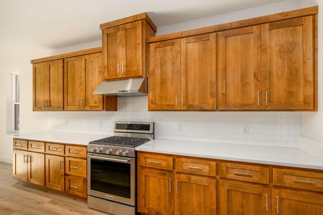 1092 Timber Ridge Loop, Klamath Falls, OR 97601