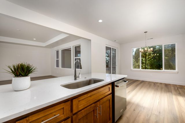 1092 Timber Ridge Loop, Klamath Falls, OR 97601