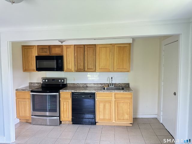 17 Townley Street 3, Hartford, CT 06105