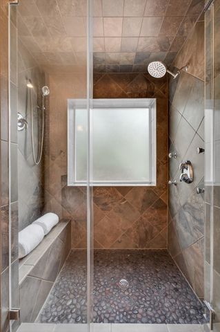 8025 Levata DR, Austin, TX 78739