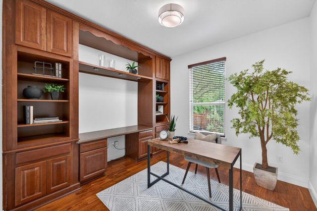 8025 Levata DR, Austin, TX 78739