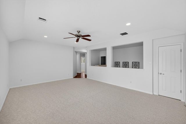 8025 Levata DR, Austin, TX 78739
