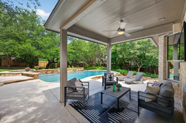 8025 Levata DR, Austin, TX 78739