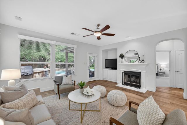 8025 Levata DR, Austin, TX 78739