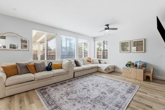 2454 Bracco Way, Riverbank, CA 95367